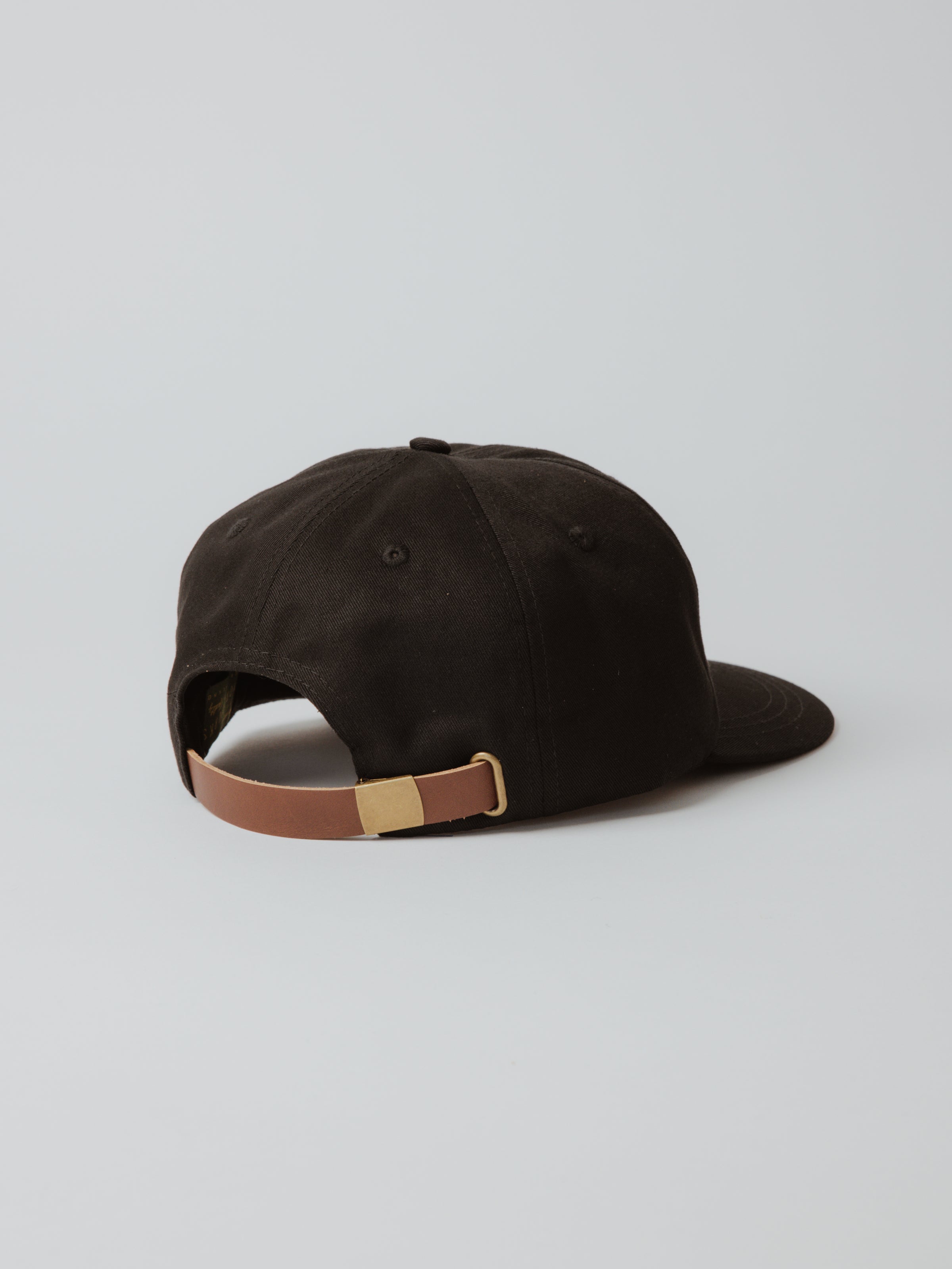 Field Six-Panel- Black | Moreporks Field Six-Panel- Black | Moreporks